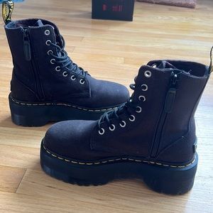 Dr Martens Jadon Max X Girl